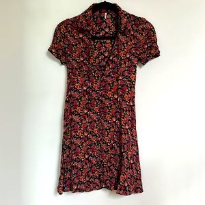 1970s-floral mini dress